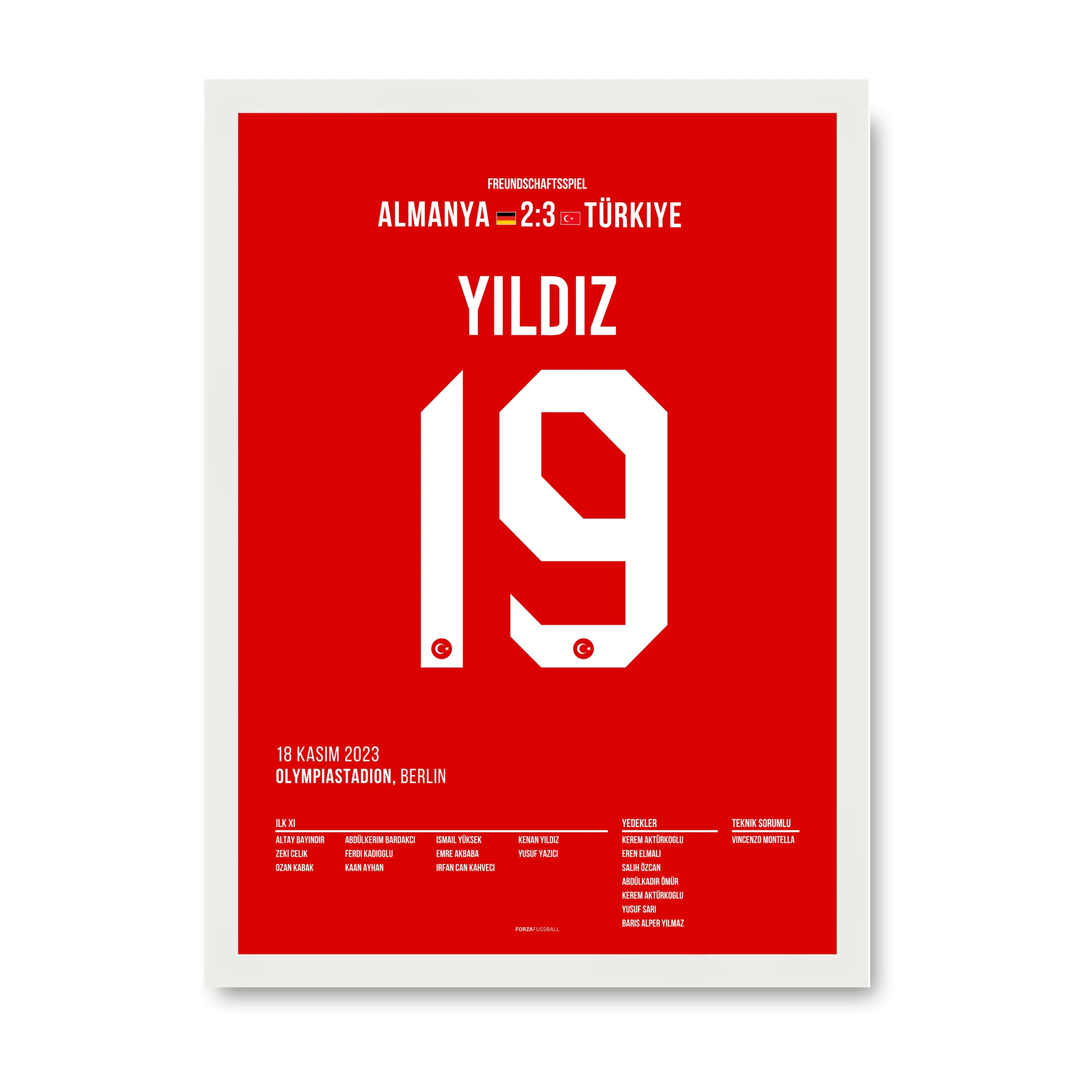 Kenan Yildiz knallt den Ball gegen Deutschland unter die Latte Fußball Poster mit Rahmen